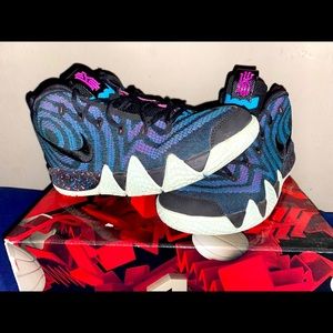 Nike Kyrie 4